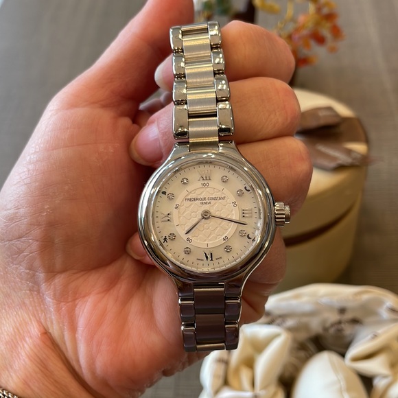 Frederique Comstant Geneve Horological Smartwatch! - Picture 8 of 16